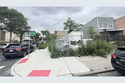 1109 Blake Avenue, Brooklyn, NY 11208 - Photo 2