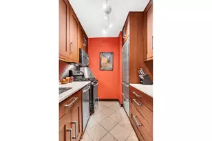 245 E 93rd St, New York City, NY 10128 - Photo 4