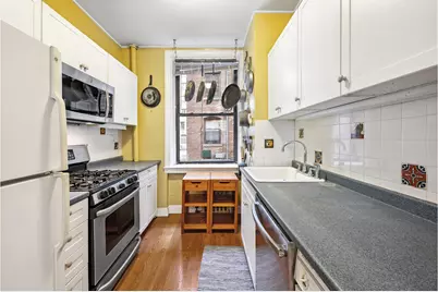 611 W 111th Street #6, New York City, NY 10025 - Photo 2