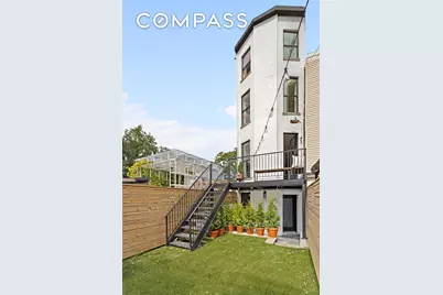 114 A Hart Street, New York City, NY 11206 - Photo 10