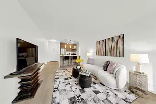 215 W 95th St, New York City, NY 10025 - Photo 2