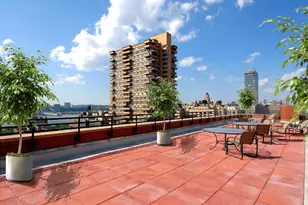 215 W 95th St, New York City, NY 10025 - Photo 8