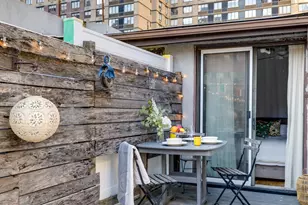 226 E 95th St, New York City, NY 10128 - Photo 8