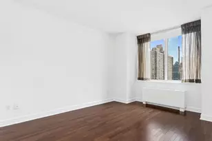 120 Riverside Blvd, New York, NY 10069 - Photo 4