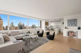 322 W 57th St, New York City, NY 10019 - Photo 2