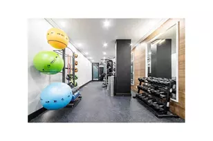 1042 President St, Brooklyn, NY 11225 - Photo 10