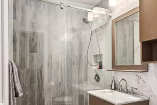 159 W 53rd St, New York, NY 10019 - Photo 14