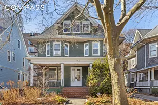 792 E 21st St, New York City, NY 11210 - Photo 28