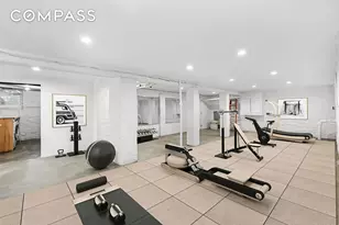 792 E 21st St, New York City, NY 11210 - Photo 24