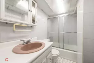 323 Carroll St, New York City, NY 11231 - Photo 12