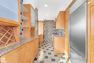 167 E 61st St, New York City, NY 10065 - Photo 6