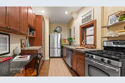 7 Prospect Park SW #3, New York City, NY 11215 - Photo 4