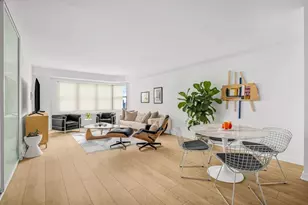 400 E 56th St, New York City, NY 10022 - Photo 2