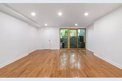 61 W 69th Street #GARDEN, New York City, NY 10023 - Photo 8