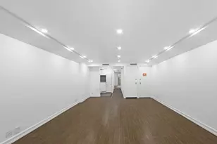 61 W 69th St, New York City, NY 10023 - Photo 4