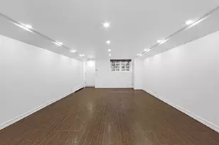 61 W 69th St, New York City, NY 10023 - Photo 2