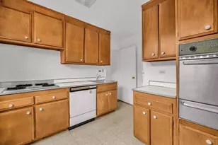 360 W 22nd St, New York City, NY 10011 - Photo 14