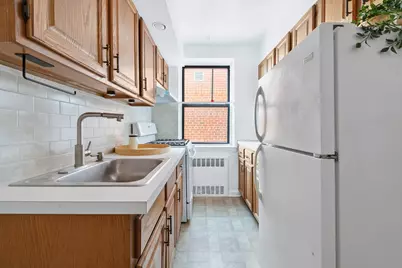 138 71st Street #f8, New York City, NY 11209 - Photo 2