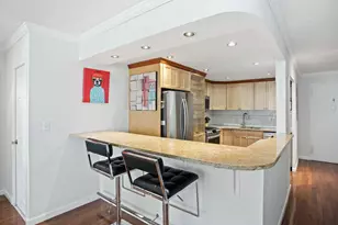 305 E 24th St, New York City, NY 10010 - Photo 1