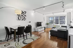 305 E 24th St, New York City, NY 10010 - Photo 2