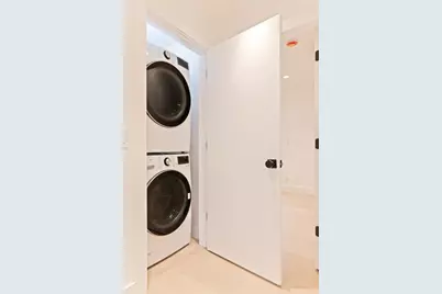 31-65 23rd Street, New York City, NY 11106 - Photo 18