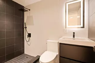 31-65 23rd St, New York City, NY 11106 - Photo 16