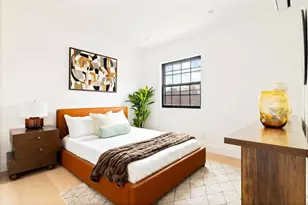 31-65 23rd St, New York City, NY 11106 - Photo 2