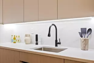 31-65 23rd St, New York City, NY 11106 - Photo 14