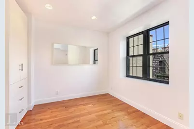111 W 113th Street #6B, New York City, NY 10026 - Photo 4