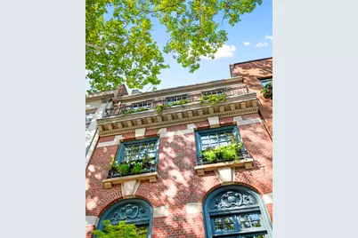 163 E 64th Street, New York City, NY 10065 - Photo 2