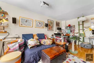 285 E 35th St, New York City, NY 11203 - Photo 4