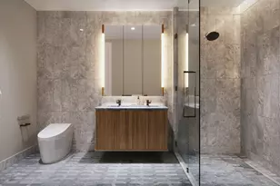 401 W 37th St, New York City, NY 10018 - Photo 4