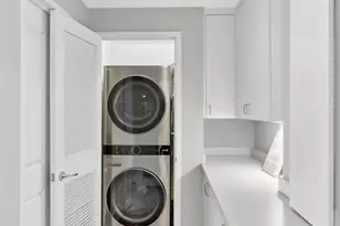 272 W 107th St, New York City, NY 10025 - Photo 12