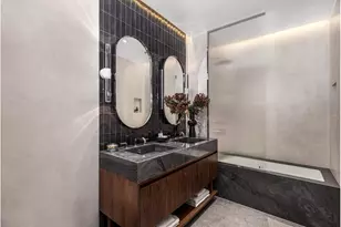 350 E 18th St, New York City, NY 10003 - Photo 4
