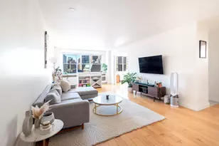 300 E 71st St, New York City, NY 10021 - Photo 1