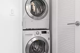 416 W 52nd St, New York City, NY 10019 - Photo 10