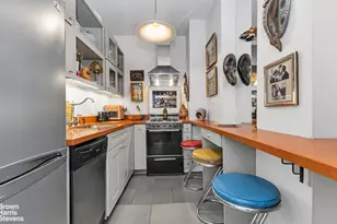 115 E 36th St, New York City, NY 10016 - Photo 4