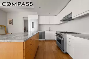 315 W 36th St., New York City, NY 10018 - Photo 4
