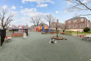 60-39 251st St, New York City, NY 11362 - Photo 20