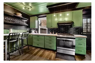 1546 Canarsie Rd, New York City, NY 11236 - Photo 6