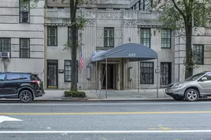 895 Park Ave, New York City, NY 10075 - Photo 8