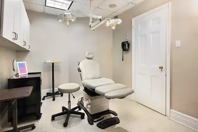 895 Park Avenue #1B, New York, NY 10075 - Photo 2