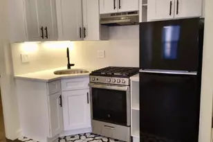 172 E 92nd St, New York City, NY 10128 - Photo 2