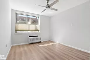33-30 61st St, New York City, NY 11377 - Photo 12