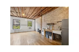 105 W 77th St, New York, NY 10024 - Photo 2