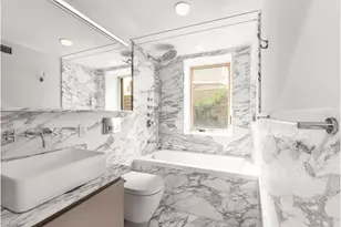 357 W 29th St, New York, NY 10001 - Photo 8