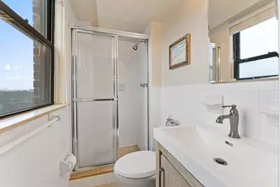 4705 Henry Hudson Parkway W #10J, Bronx, NY 10471 - Photo 8