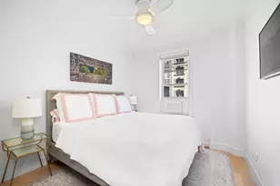 302 W 79th St, New York City, NY 10024 - Photo 8