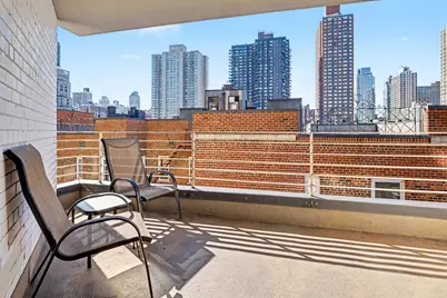 200 E End Avenue #7B, New York City, NY 10128 - Photo 4