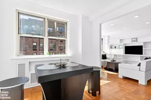 233 E 70th St, New York City, NY 10021 - Photo 6